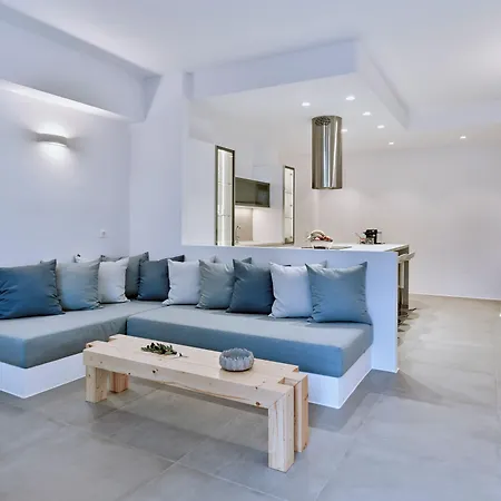 Blue Mare Науса