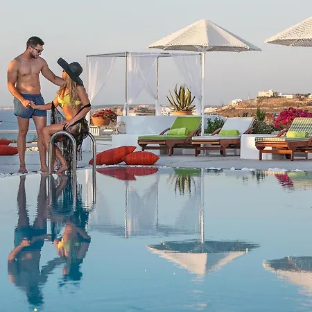Blue Mare * Parikia (Paros)